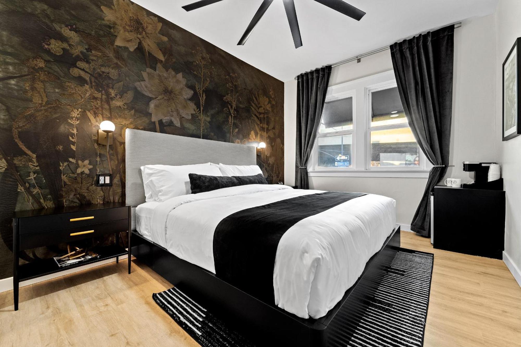Hotel Zindel Сан-Диего Экстерьер фото